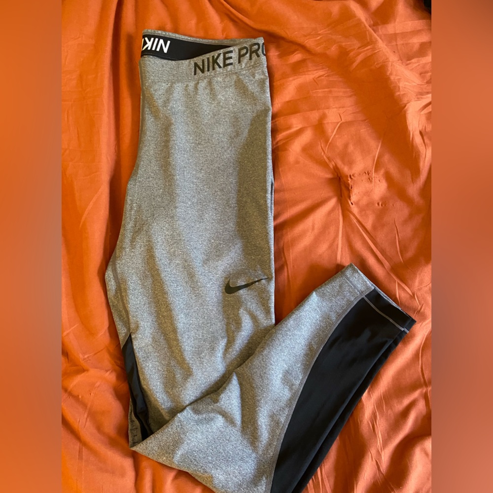 Nike pro dri fit leggings